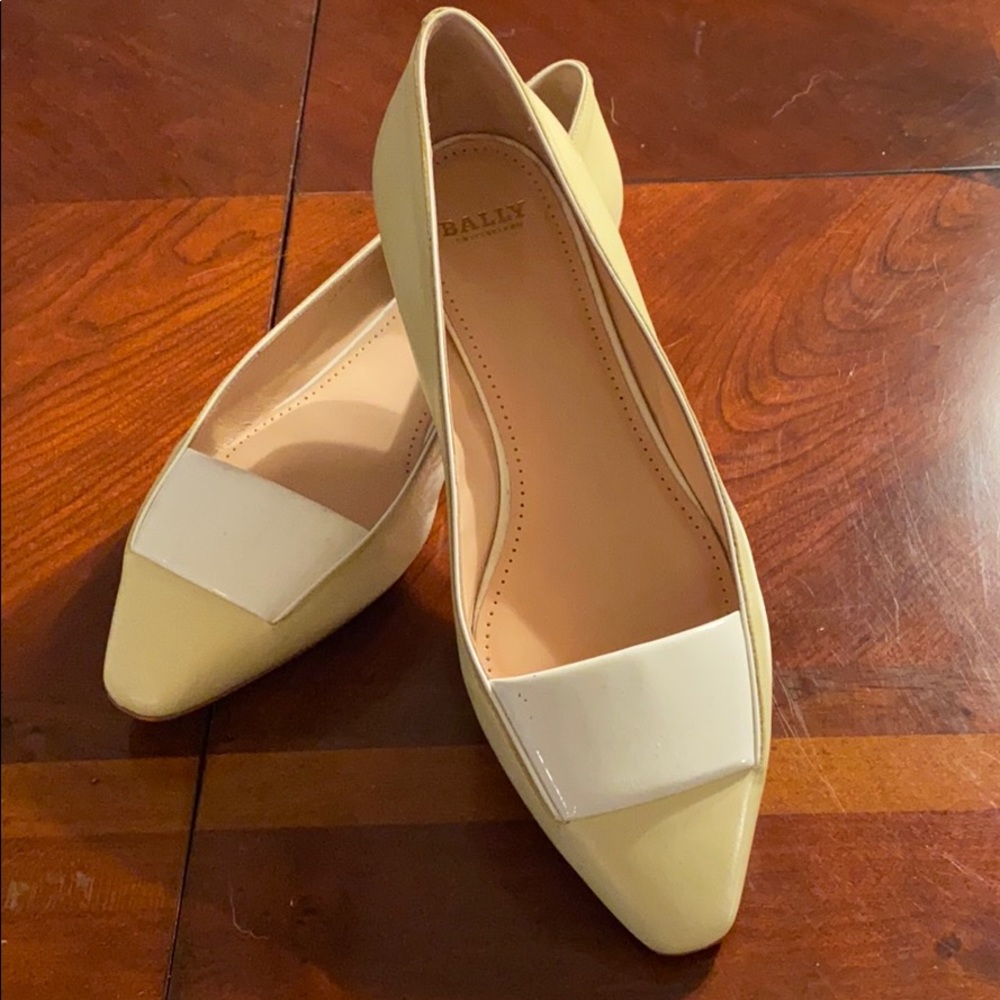 Yellow & White Shoes 39/8.5 Bally Switzerland